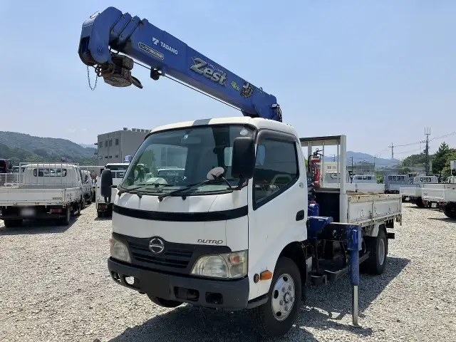 日野 デュトロ 小型 クレーン付 4段 ラジコン の中古トラック【車両No.148316】