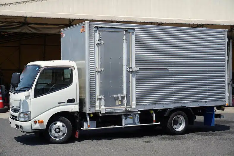 日野 デュトロ 小型 アルミバン サイドドア TKG-XZU655M の中古トラック【車両No.148723】