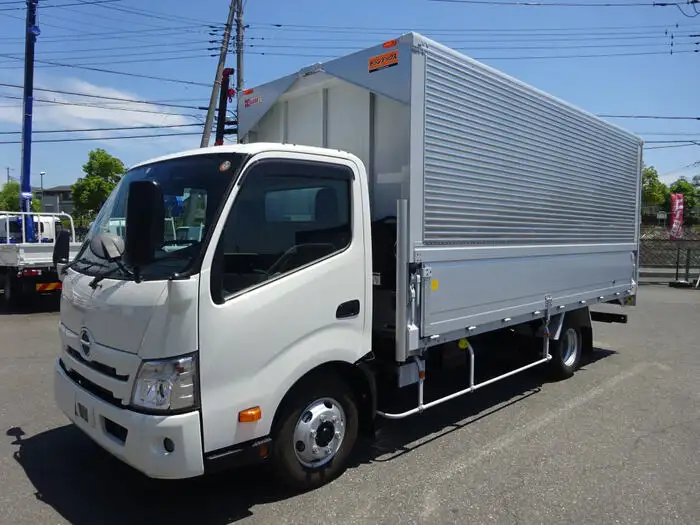 日野 デュトロ 小型 ウイング 2RG-XZU722M R4 の中古トラック【車両No.148731】