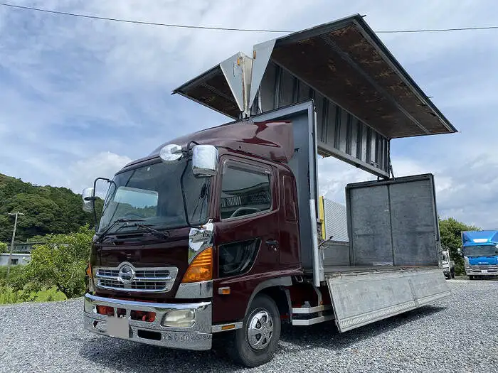日野 レンジャー 中型/増トン ウイング 床鉄板 ベッド の中古トラック【車両No.149376】