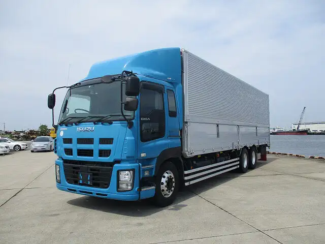 いすゞ ギガ 大型 ウイング エアサス ベッド の中古トラック【車両No.149409】