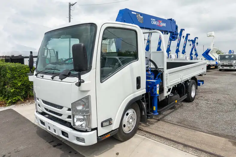 いすゞ エルフ 小型 クレーン付 床鉄板 6段 の中古トラック【車両No.149414】