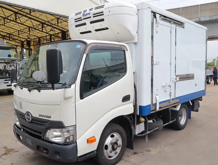 日野 デュトロ 小型 冷凍冷蔵 低温 2室 の中古トラック【車両No.149850】