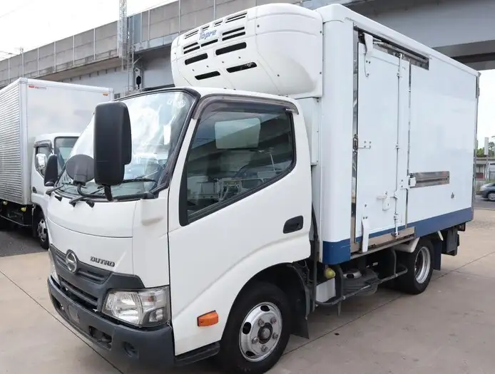日野 デュトロ 小型 冷凍冷蔵 低温 2室 の中古トラック【車両No.149851】