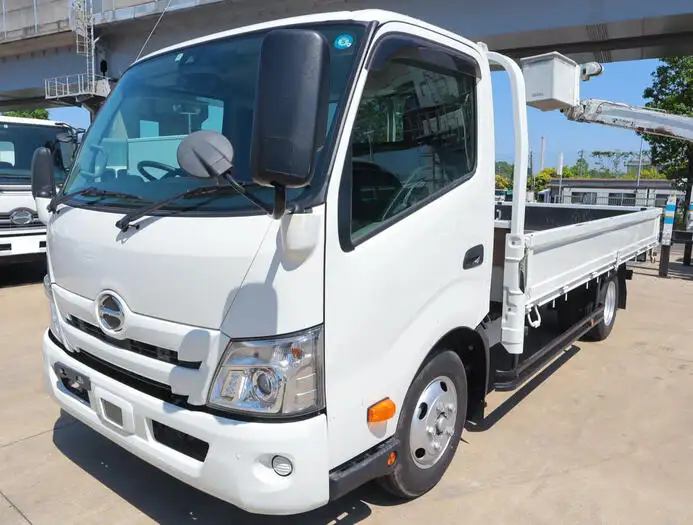 日野 デュトロ 小型 平ボディ 2RG-XZC710M R2 の中古トラック【車両No.150501】