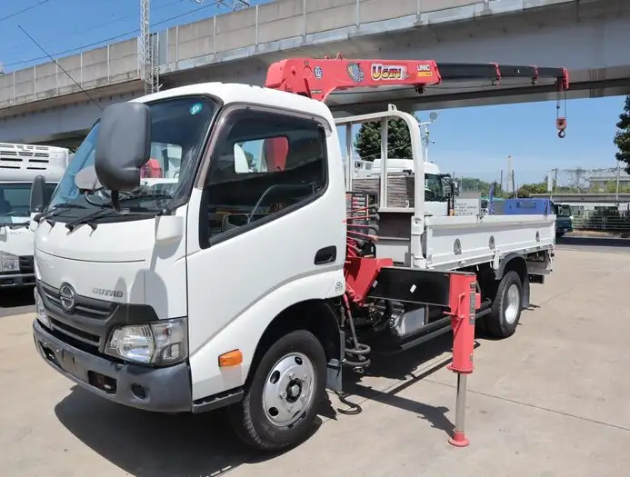 日野 デュトロ 小型 クレーン付 4段 ラジコン の中古トラック【車両No.150762】