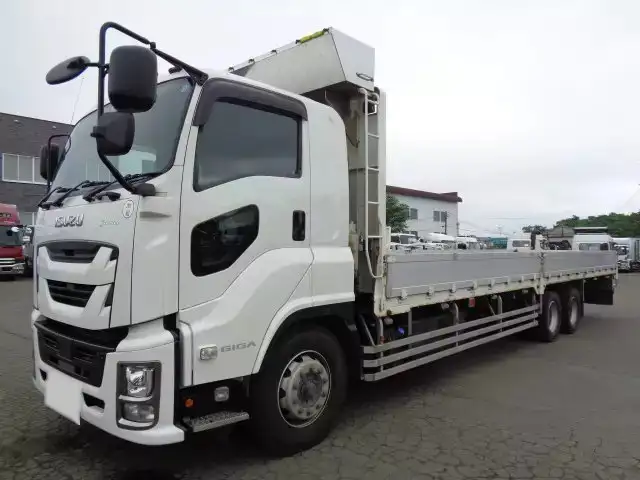 いすゞ ギガ 大型 平ボディ エアサス ベッド の中古トラック【車両No.151243】