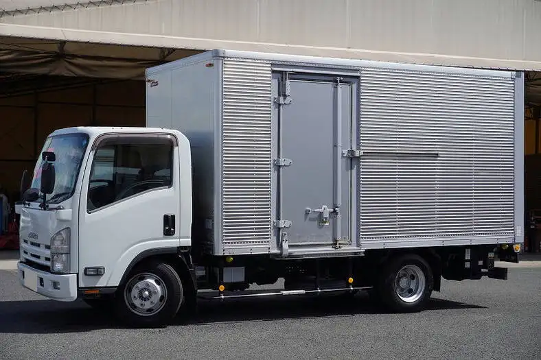 いすゞ エルフ 小型 アルミバン パワーゲート サイドドア の中古トラック【車両No.151386】
