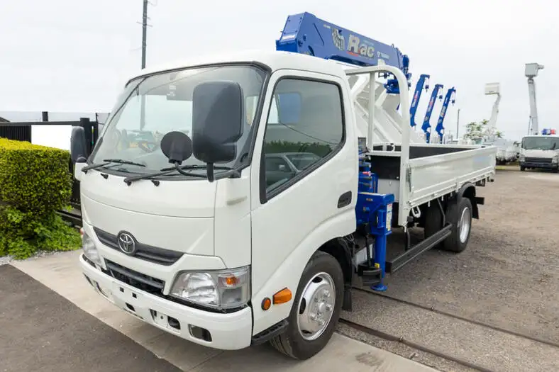 トヨタ ダイナ 小型 クレーン付 4段 ラジコン の中古トラック【車両No.151484】