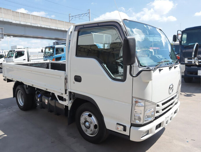 マツダ タイタン 小型 平ボディ 10尺 2RG-LJR88A - 中古トラック車両