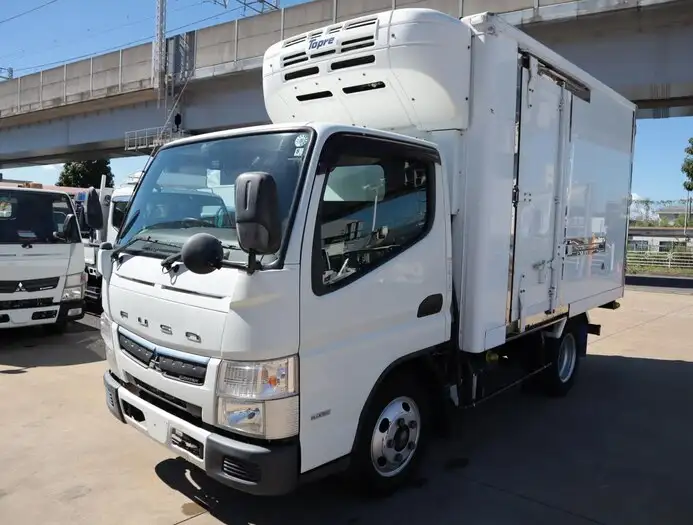 三菱 キャンター 小型 冷凍冷蔵 低温 床ステン の中古トラック【車両No.151572】