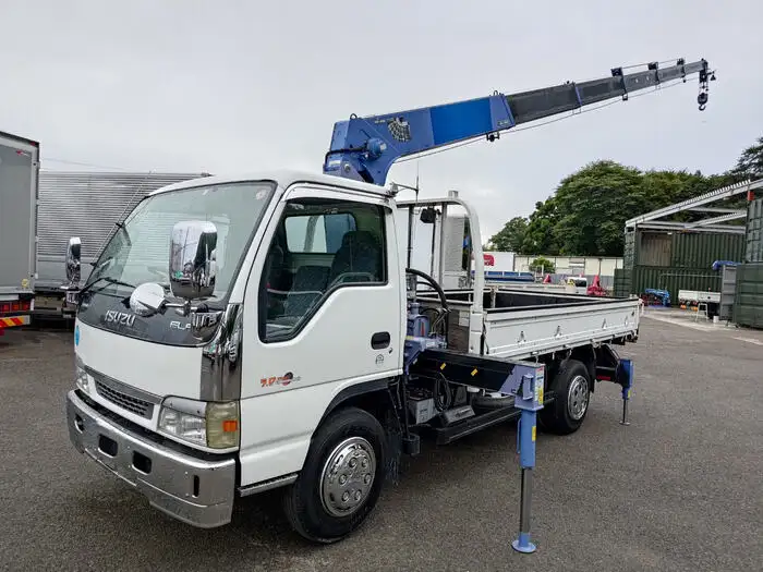 いすゞ エルフ 小型 クレーン付 床鉄板 6段 の中古トラック【車両No.150742】