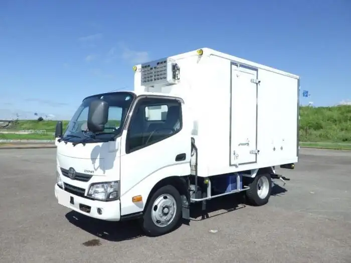トヨタ ダイナ 小型 冷凍冷蔵 低温 スタンバイ の中古トラック【車両No.151744】