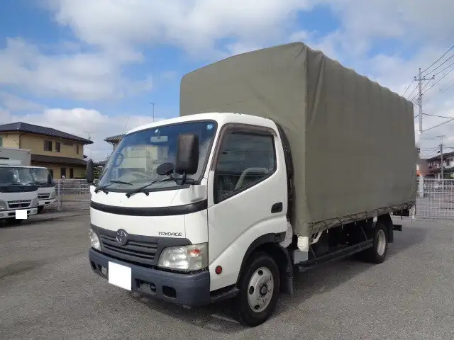 トヨタ トヨエース 小型 平ボディ 幌 BDG-XZU414 の中古トラック【車両No.151767】