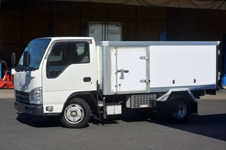マツダ タイタン 小型 冷凍冷蔵 低温 床ステン の中古トラック【車両No.151886】