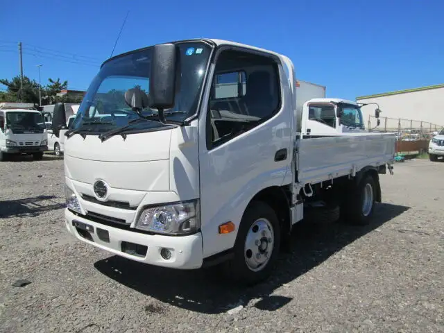 日野 デュトロ 小型 平ボディ 2RG-XZU605M R5 の中古トラック【車両No.152126】