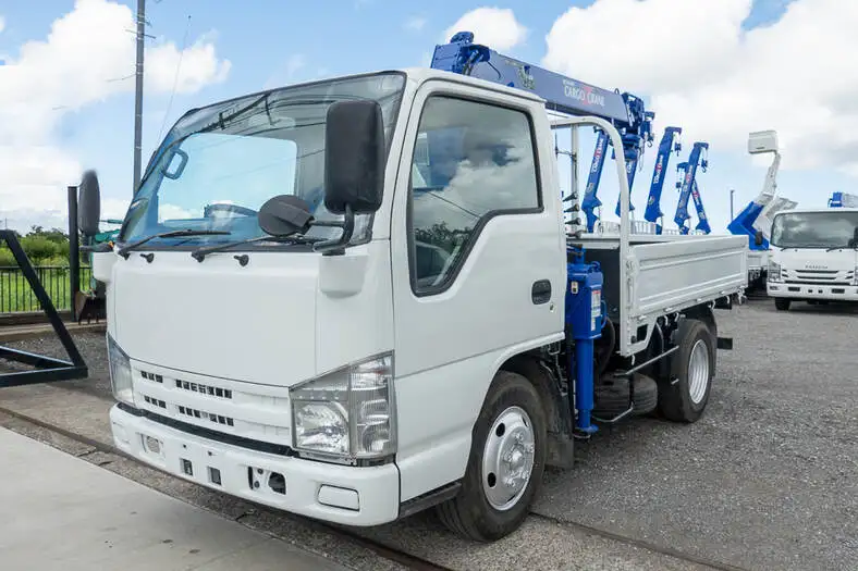 いすゞ エルフ 小型 クレーン付 3段 ラジコン の中古トラック【車両No.152170】