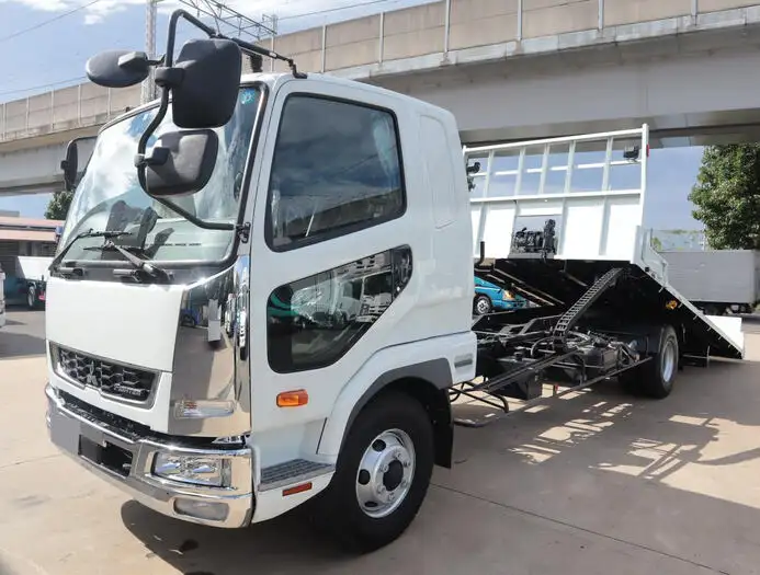 三菱 ファイター 中型/増トン 車両重機運搬 ラジコン ウインチ の中古トラック【車両No.152287】