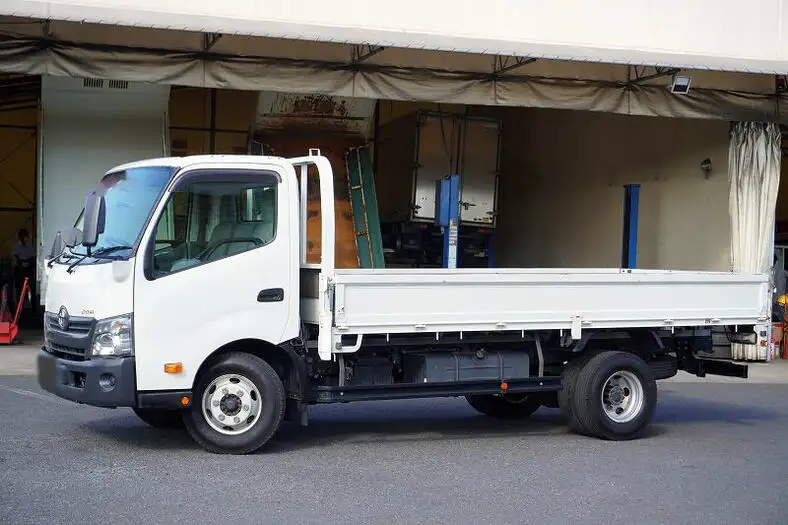 トヨタ ダイナ 小型 平ボディ 2KG-XZU710 H30 の中古トラック【車両No.152613】