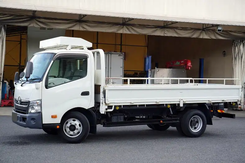 トヨタ ダイナ 小型 平ボディ 床鉄板 TKG-XZU712 の中古トラック【車両No.152620】