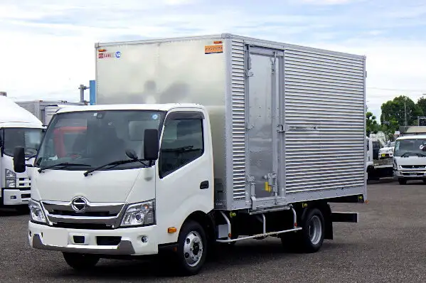 日野 デュトロ 小型 アルミバン サイドドア 2RG-XZU712M の中古トラック【車両No.152605】