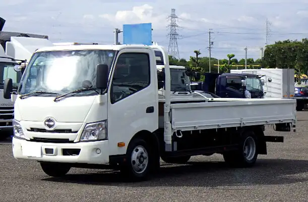 日野 デュトロ 小型 平ボディ 2RG-XZC710M H31/R1 の中古トラック【車両No.152617】