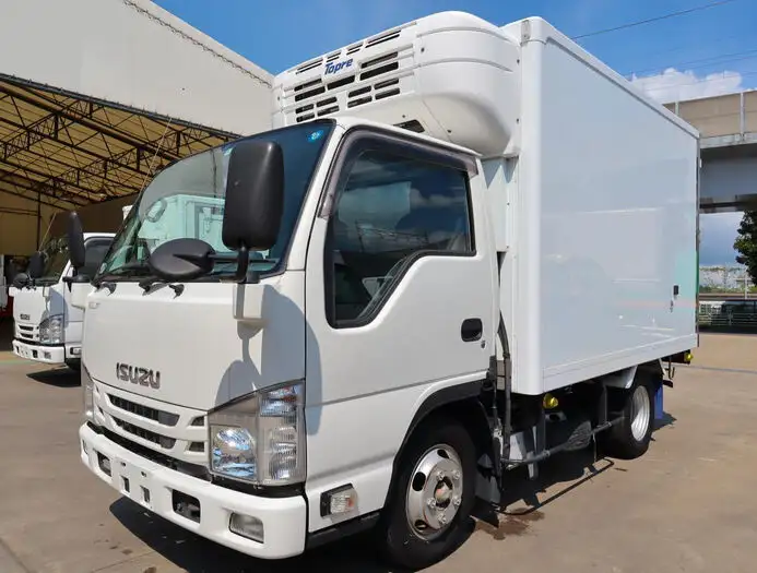いすゞ エルフ 小型 冷凍冷蔵 低温 床ステン の中古トラック【車両No.152870】