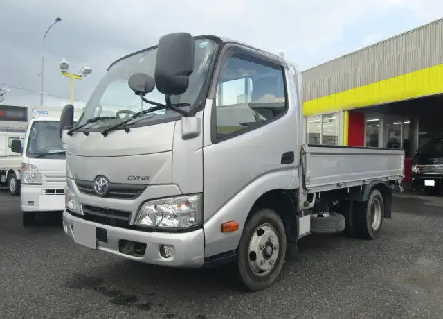 トヨタ ダイナ 小型 平ボディ XZC605 H30 の中古トラック【車両No.153004】