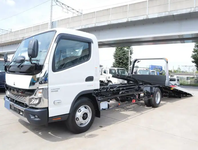 三菱 キャンター 小型 車両重機運搬 ラジコン ウインチ の中古トラック【車両No.153655】