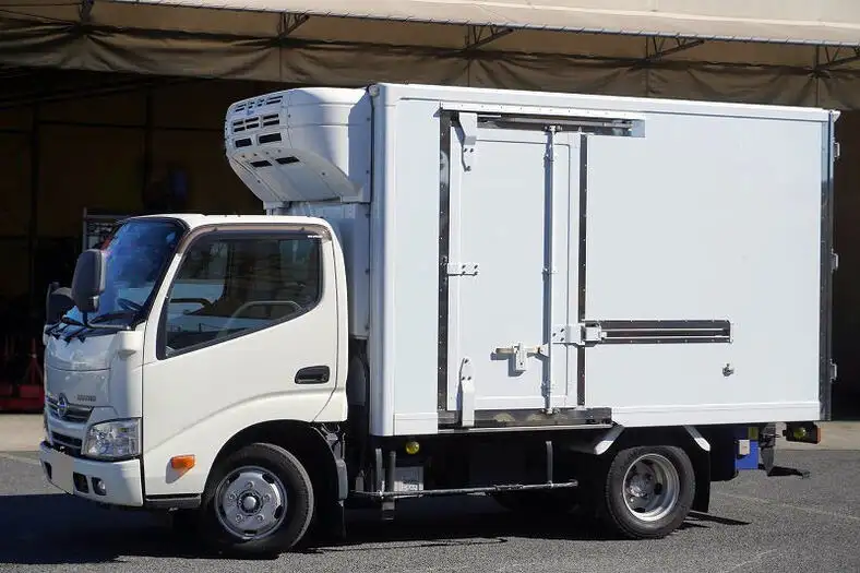 日野 デュトロ 小型 冷凍冷蔵 低温 スタンバイ の中古トラック【車両No.153754】