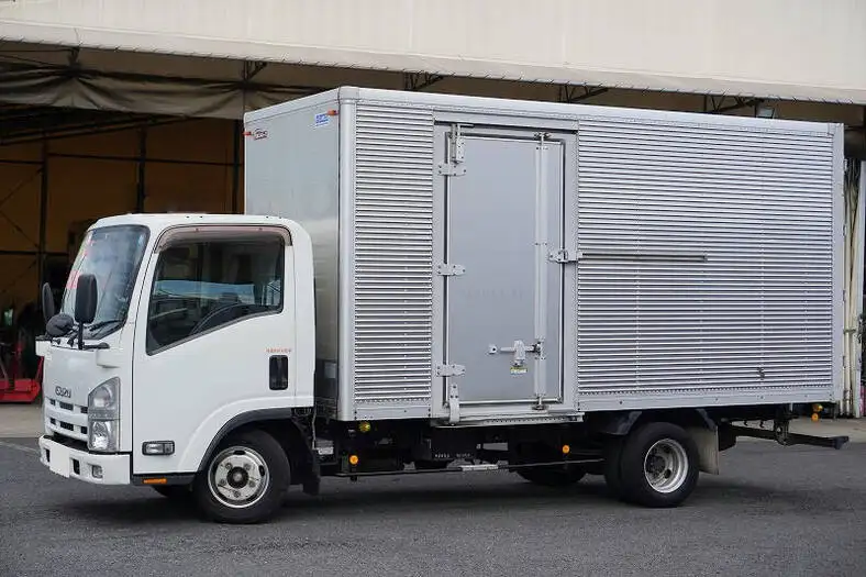 いすゞ エルフ 小型 アルミバン サイドドア TKG-NLR85AN の中古トラック【車両No.153756】