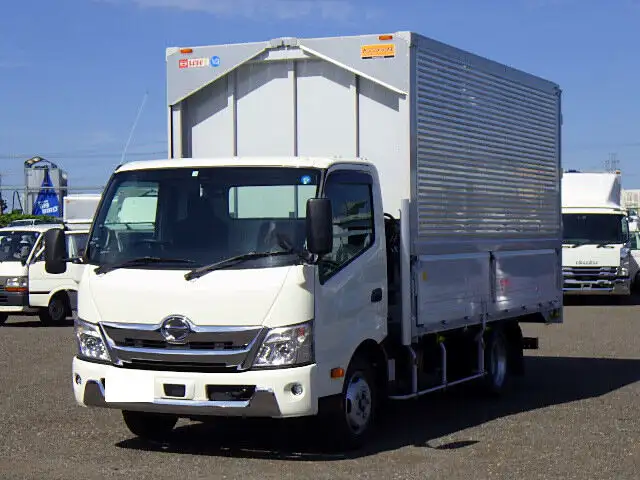 日野 デュトロ 小型 ウイング 2RG-XZU710M R5 の中古トラック【車両No.153771】