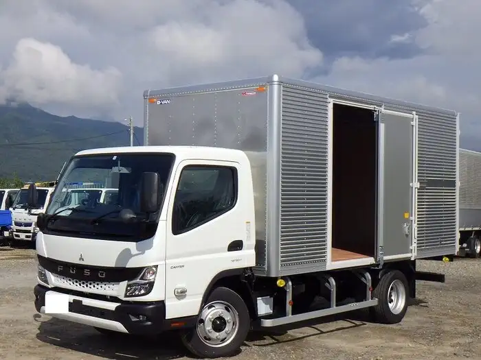 三菱 キャンター 小型 アルミバン サイドドア 3枚観音 の中古トラック【車両No.153729】