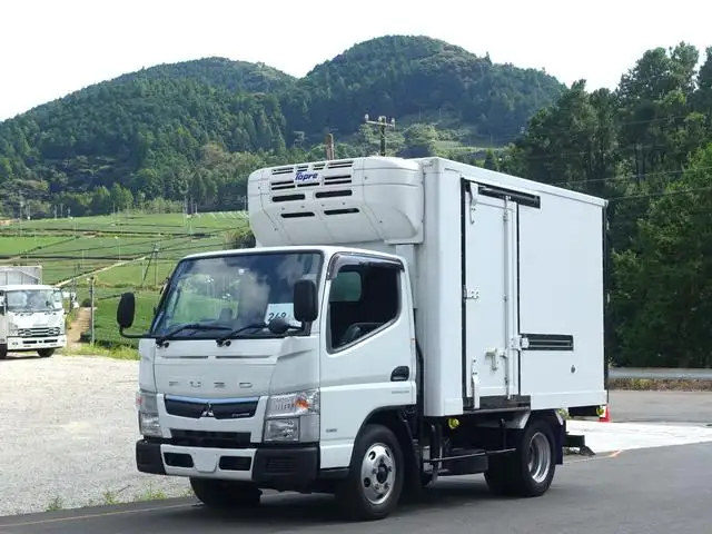三菱 キャンター 小型 冷凍冷蔵 低温 床ステン の中古トラック【車両No.153905】