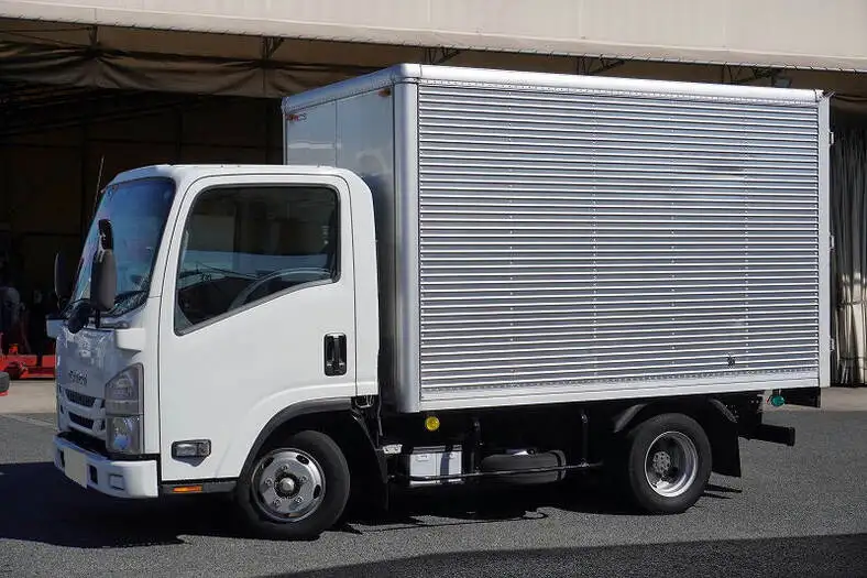 いすゞ エルフ 小型 アルミバン TPG-NLR85AN H28 の中古トラック【車両No.154075】