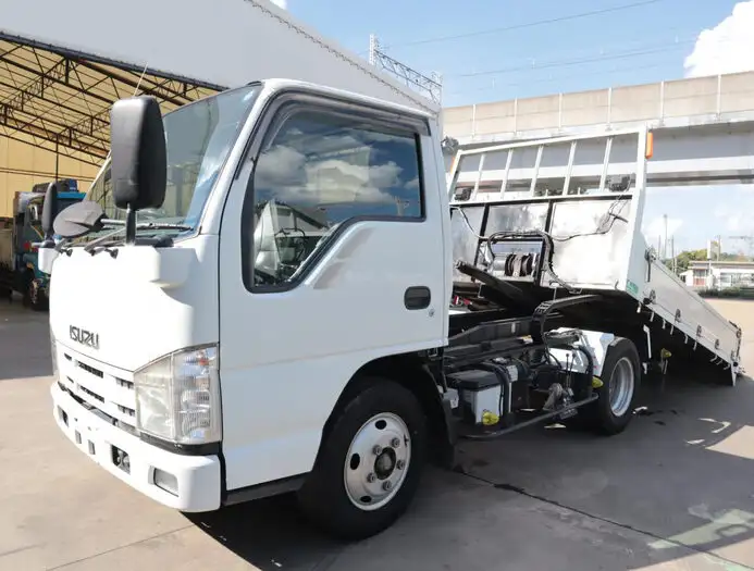いすゞ エルフ 小型 車両重機運搬 ラジコン ウインチ の中古トラック【車両No.154341】