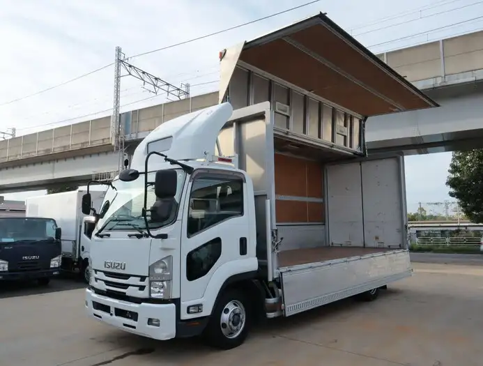 いすゞ フォワード 中型/増トン ウイング TKG-FRR90S2 H29 の中古トラック【車両No.154297】