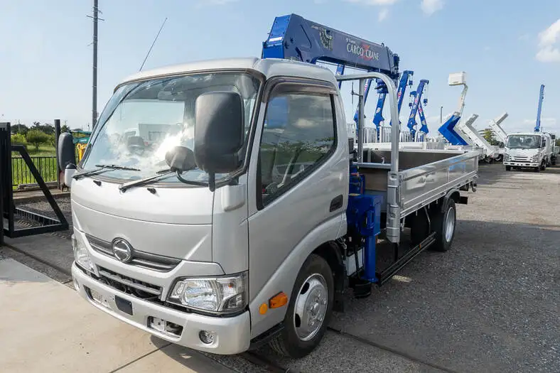 日野 デュトロ 小型 クレーン付 4段 ラジコン の中古トラック【車両No.154231】