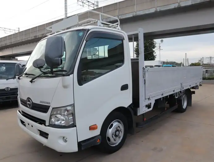日野 デュトロ 小型 平ボディ アルミブロック TKG-XZU710M の中古トラック【車両No.154640】