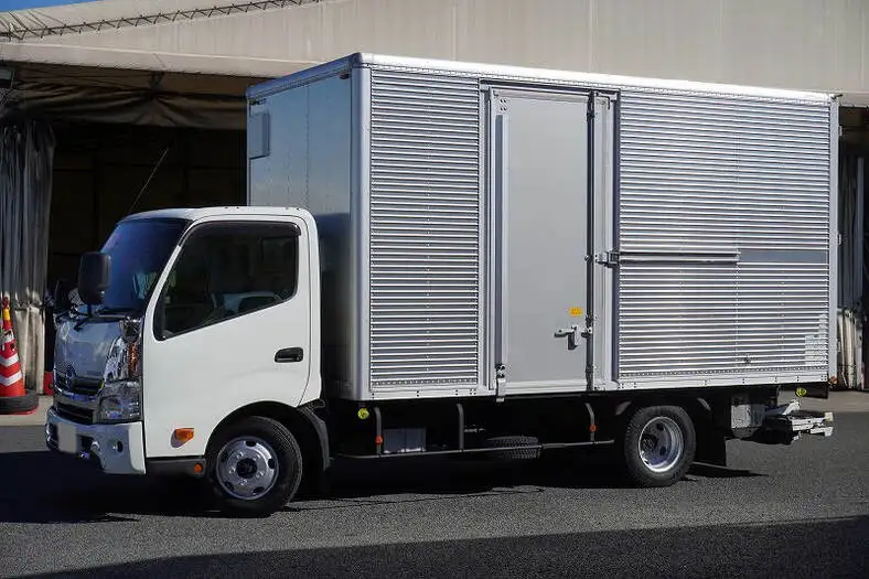 日野 デュトロ 小型 アルミバン パワーゲート サイドドア の中古トラック【車両No.154768】