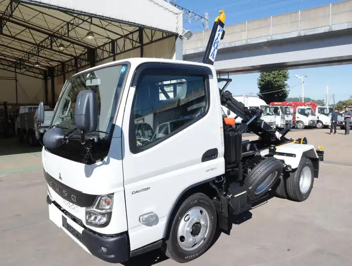 三菱 キャンター 小型 アームロール ツインホイスト 2RG-FBAV0 の中古トラック【車両No.154908】