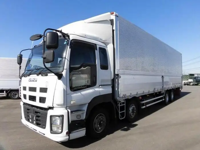 いすゞ ギガ 大型 ウイング エアサス ベッド の中古トラック【車両No.155073】