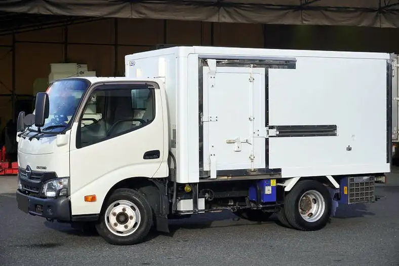 日野 デュトロ 小型 冷凍冷蔵 低温 スタンバイ の中古トラック【車両No.155113】