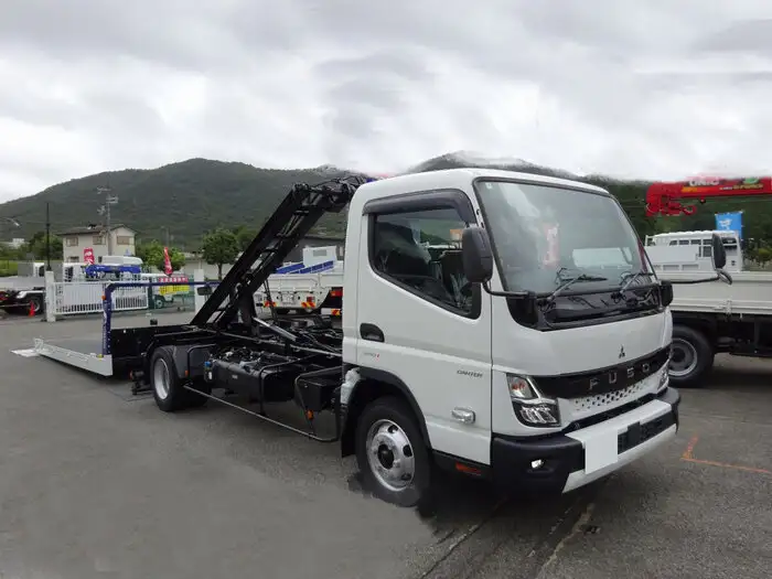 三菱 キャンター 小型 車両重機運搬 ラジコン ウインチ の中古トラック【車両No.155472】