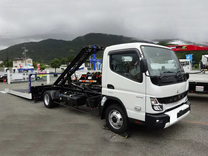 三菱 キャンター 小型 車両重機運搬 ラジコン ウインチ の中古トラック【車両No.155473】
