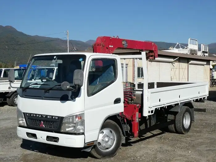 三菱 キャンター 小型 クレーン付 3段 ラジコン の中古トラック【車両No.155558】
