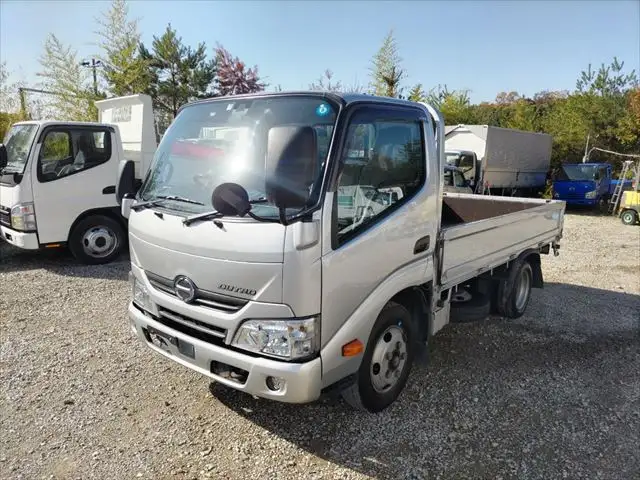 日野 デュトロ 小型 平ボディ TPG-XZC605M-0020717 H30 の中古トラック【車両No.155631】