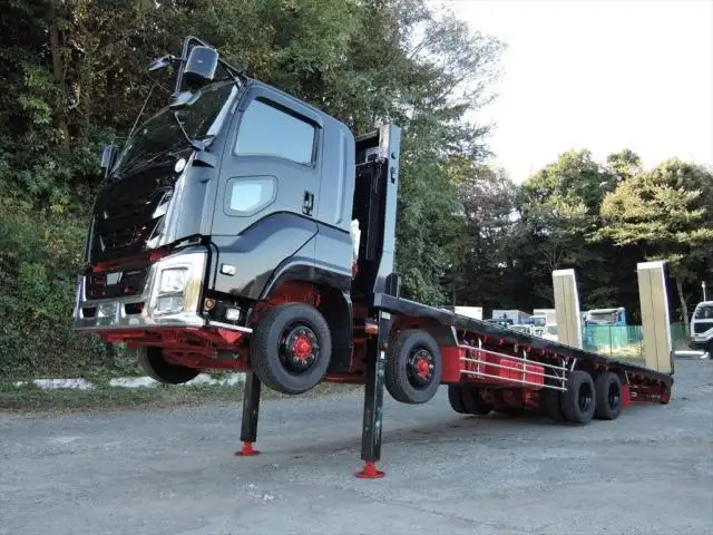 いすゞ ギガ 大型 車両重機運搬 ラジコン ウインチ の中古トラック【車両No.155668】