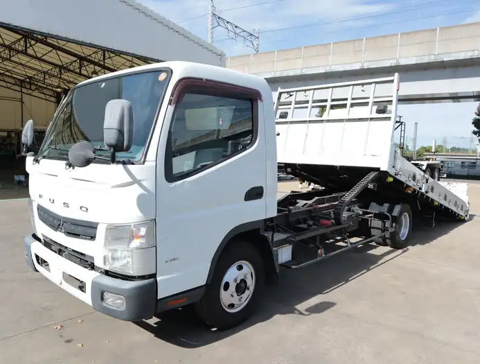 三菱 キャンター 小型 車両重機運搬 ラジコン ウインチ の中古トラック【車両No.155853】