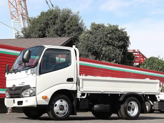 トヨタ トヨエース 小型 平ボディ TKG-XZU675 H29 の中古トラック【車両No.155818】
